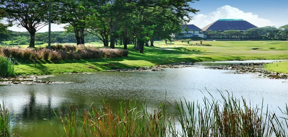 Ciputra Golf, Club & Hotel Сурабая Экстерьер фото